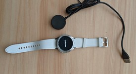Good
													Samsung Galaxy Watch4 Classic - Unlocked, Silver, 42mm, photo 2 of 8