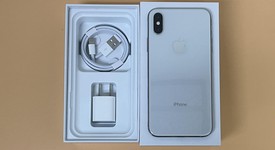 Good
													Apple iPhone Xs - Verizon, Silver, 512 GB, A1920, photo 2 of 4