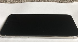 Good
													Apple iPhone X - Sprint, Silver, 64 GB, A1865, photo 5 of 7