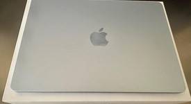 Mint
													MacBook Air 2025 (M4) - 13" - Apple M4, Sky Blue, 256 GB, 16 GB, photo 5 of 15