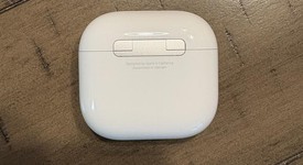 Used
													Apple AirPods 4th Gen - Standard, photo 3 of 8