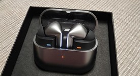 Used
													Samsung Galaxy Buds3 Pro - Silver, photo 1 of 6