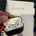 Used Apple AirPods Pro 2 - USB-C