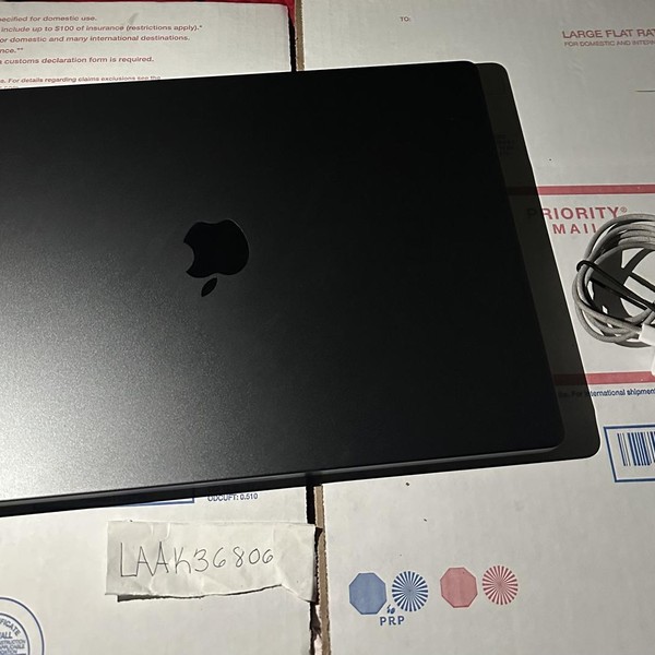 MacBook Pro 2024 - 16 inch - 512 GB, Space Black, 24 GB, Apple M4 Pro 14-core