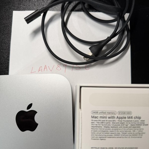 Mac Mini 2024 - Apple M4, 512 GB, 24 GB