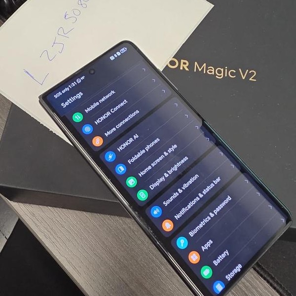 Honor Magic V2 - Unlocked Non-US, 512 GB, Black, 16 GB