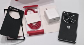 Good
													OnePlus Open - Unlocked, Black, 512 GB, 16 GB, photo 4 of 16