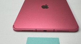 Good
													Apple iPad 11th Gen - Unlocked, Pink, 128 GB, A3355, photo 3 of 7