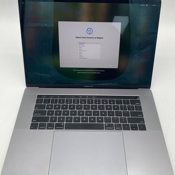 MacBook Pro 2019 - 15 inch - I9, Gray, 1 TB, 32 GB