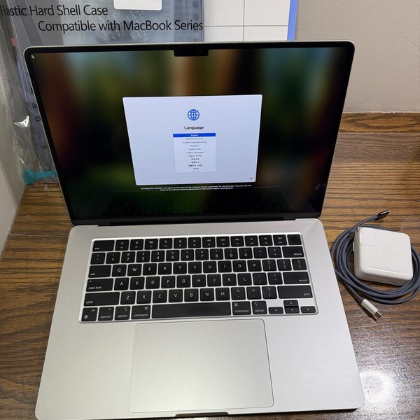 MacBook Air 2024 (M3) - 15 inch - 1 TB, Silver, 24 GB, Apple M3, 10-core GPU