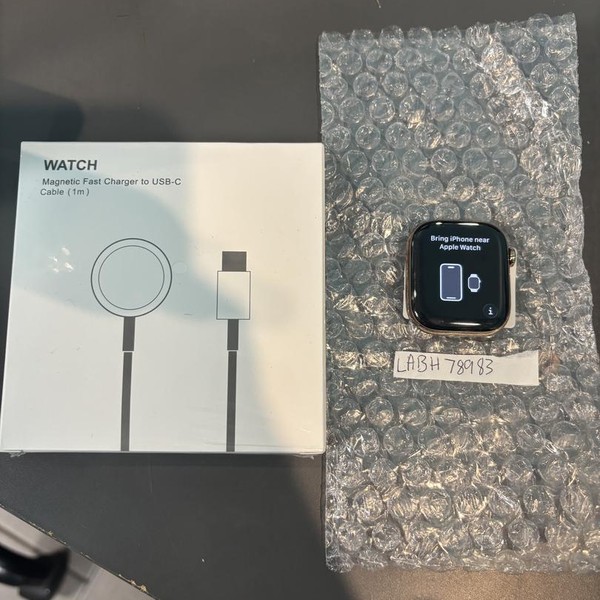 Apple Watch Series 11 42mm - Unlocked, Gold, A3335 - Cellular, Titanium