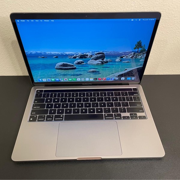 MacBook Pro 2020 - 13 inch - 256 GB, Gray, 8 GB, Apple M1