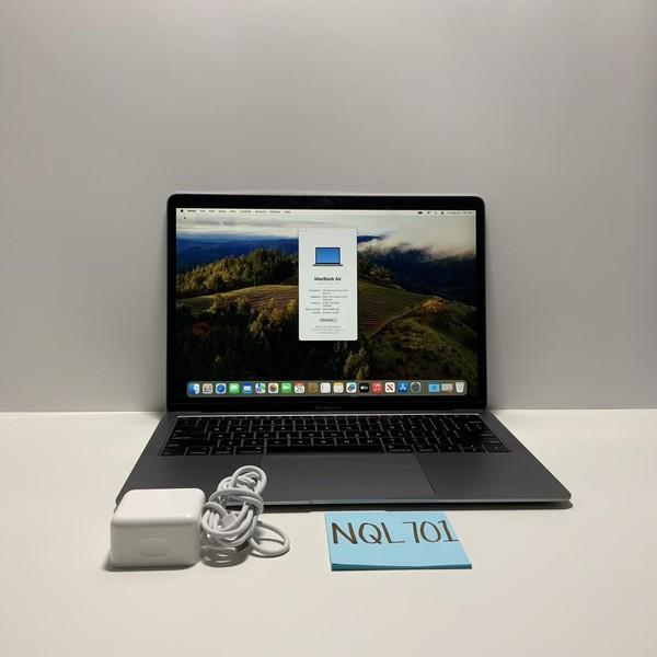 MacBook Air 2019 - 13 inch - 128 GB, Gray, 8 GB, Intel Core i5