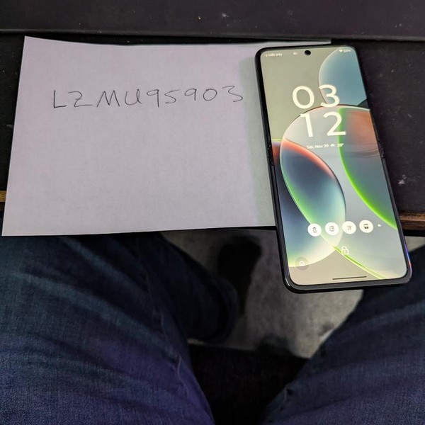 Motorola Razr (2023) - Unlocked, 128 GB, Sage, 8 GB