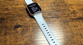 Fair
													Apple Watch Series 8 41mm - Unlocked, Starlight, A2772 - Cellular, Aluminum, photo 2 of 7