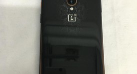 Good
													OnePlus 7T Pro 5G - T-Mobile, Orange, 256 GB, 12 GB, HD1925, McLaren Edition, photo 3 of 7