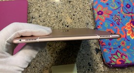 Mint
													Apple iPad Pro 9.7" - Unlocked, Rose Gold, 32 GB, A1674, photo 3 of 9