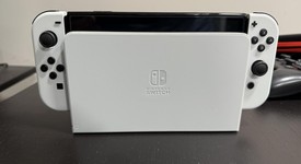 Mint
													Nintendo Switch - OLED - White, 64 GB, photo 5 of 8