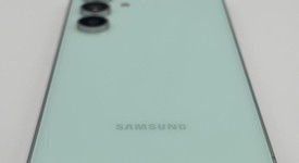 Mint
													Samsung Galaxy S24 FE - T-Mobile, Mint, 128 GB, SM-S721U, photo 4 of 7