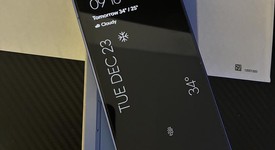 Mint
													Google Pixel 10 - T-Mobile, Indigo, 128 GB, GLBW0, photo 2 of 6