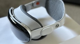 Mint
													Apple Vision Pro - 256 GB, photo 1 of 7