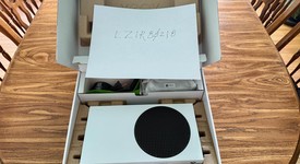 Mint
													Xbox Series S (2020) - White, 512 GB, photo 1 of 6