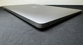 Good
													MacBook Air 2020 - 13" - I5, Gray, 512 GB, 8 GB, photo 5 of 7