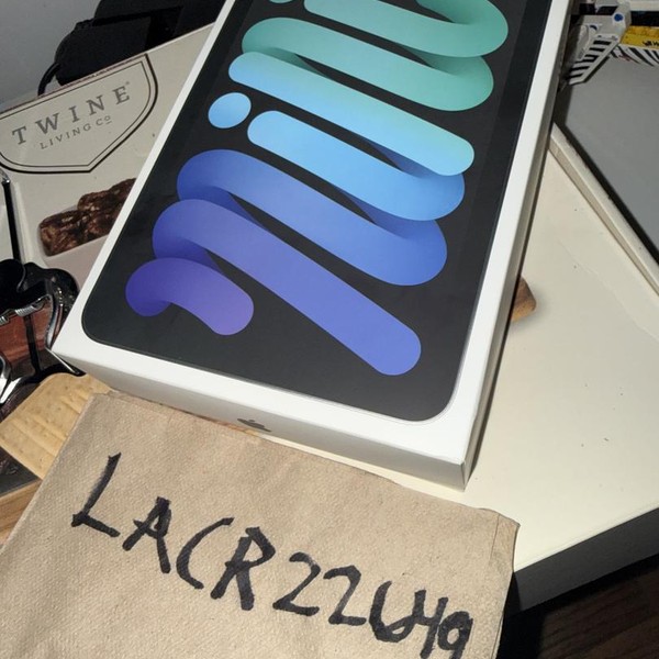 Apple iPad Mini 7th Gen - Wi-Fi, 128 GB, Gray, A2993