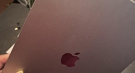 Mint
													Apple iPad Pro 11" 4th Gen 2022 - Unlocked, Silver, 256 GB, photo 5 of 8