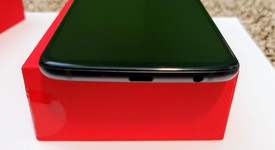 Mint
													Moto Z4 - Verizon, Gray, 128 GB, 4 GB, photo 5 of 7