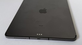 Good
													Apple iPad Air 4th Gen - Unlocked, Gray, 64 GB, A2324, photo 5 of 7