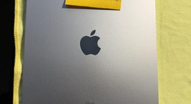 Mint
													Apple iPad Pro 11" 3rd Gen 2021 - Unlocked, Silver, 128 GB, photo 3 of 8