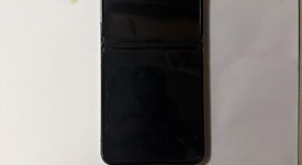 Good
													Samsung Galaxy Z Flip5 - AT&T, Graphite, 256 GB, 8 GB, SM-F731U, photo 1 of 10