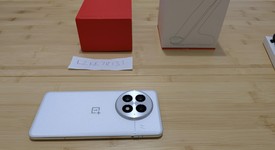 Mint
													OnePlus 13 - Unlocked, Arctic Dawn, 512 GB, 16 GB, photo 3 of 17