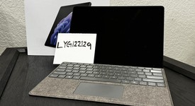 Mint
													Microsoft Surface Pro 9 - Wi-Fi, I5, Graphite, 256 GB, 8 GB, Wi-Fi, photo 1 of 4