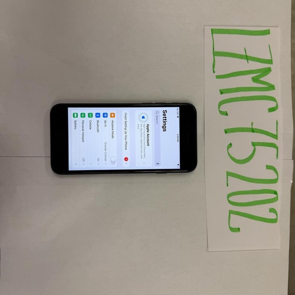 Apple iPhone SE 3rd Gen 2022 - Unlocked, 64 GB, Midnight, A2595