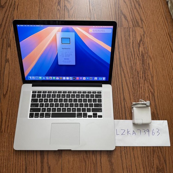 MacBook Pro 2015 (Retina) - 15 inch - 256 GB, Silver, 16 GB