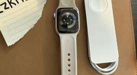 Mint
													Apple Watch Series 8 41mm - Unlocked, Starlight, A2772 - Cellular, Aluminum, photo 4 of 4