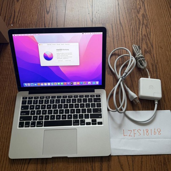 MacBook Pro 2015 (Retina) - 13 inch - 128 GB, Silver, 8 GB