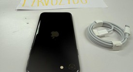 Mint
													Apple iPhone SE 3rd Gen 2022 - Unlocked, Midnight, 64 GB, A2595, photo 3 of 7