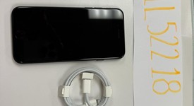 Mint
													Apple iPhone SE 3rd Gen 2022 - Unlocked, Midnight, 64 GB, A2595, photo 4 of 7