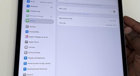 Mint
													Apple iPad Air 13" (M3) 2025 - Unlocked, Gray, 128 GB, photo 5 of 16