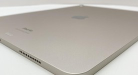 Mint
													Apple iPad Air 13" (M2) 2024 - Unlocked, Starlight, 128 GB, A2899, photo 5 of 5