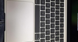 Mint
													MacBook Air 2025 (M4) - 13" - Apple M4, Starlight, 512 GB, 16 GB, photo 4 of 6