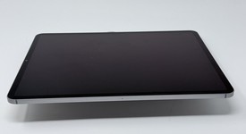 Good
													Apple iPad Pro 12.9" 6th Gen 2022 - Unlocked, Gray, 512 GB, photo 3 of 6