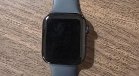 Good
													Apple Watch SE 2nd Gen 44mm - Unlocked, Midnight, A2727 - Cellular, Aluminum, photo 4 of 5