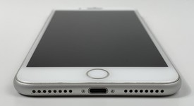 Fair
													Apple iPhone 8 Plus - Unlocked, Silver, 64 GB, A1897, GSM, photo 4 of 8