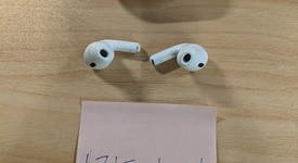 Used
													Apple AirPods Pro 2 - Lightning, photo 1 of 7