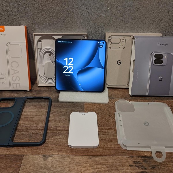 Google Pixel 10 Pro Fold - Unlocked, 1 TB, Moonstone, GU0NP