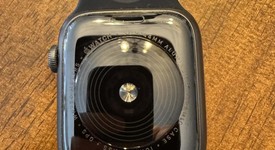 Good
													Apple Watch SE 1st Gen 44mm - Gray, A2352 - GPS, Aluminum, photo 3 of 8